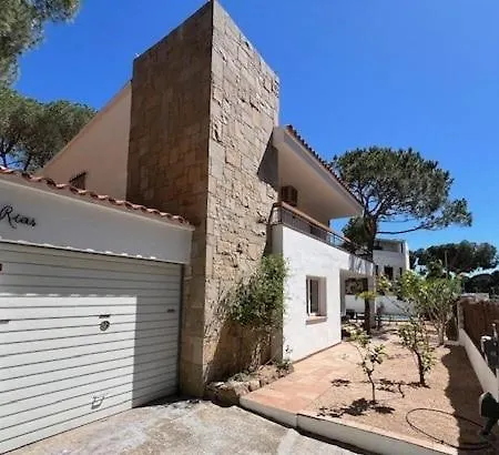 Villa Villa 10 People, 150 M From The Sea, Pool And Garden