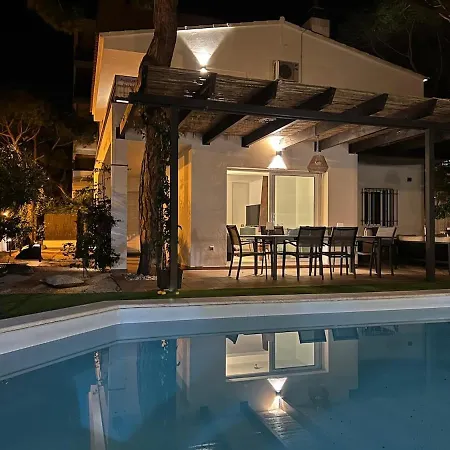 Villa 10 People, 150 M From The Sea, Pool And Garden פלטחה ד'ארו