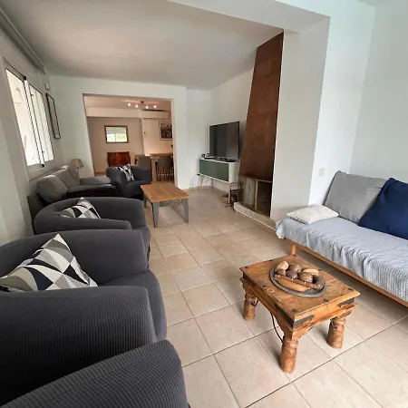 Villa 10 People, 150 M From The Sea, Pool And Garden Villa