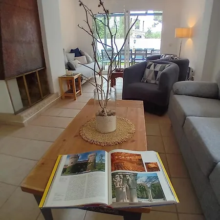 Villa 10 People, 150 M From The Sea, Pool And Garden וילה *